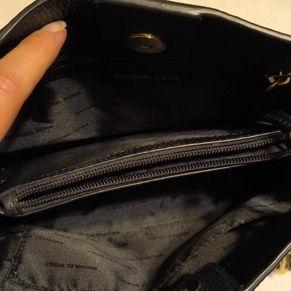 Michael Kors Shoulder Bag NWOT - Picture 4 of 7
